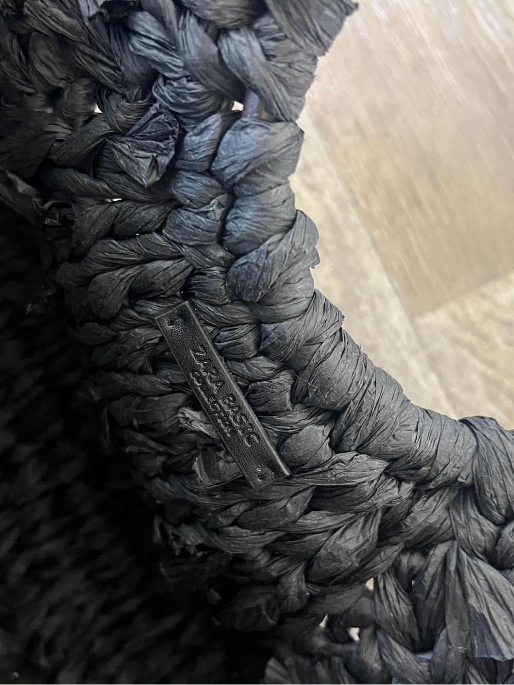 Zara Basic Woven Raffia Straw Handbag in Black - Picture 5 of 7